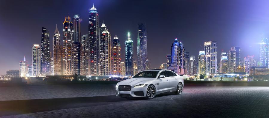  Jaguar XF S AWD 2015 года  (фото 19 из 43)